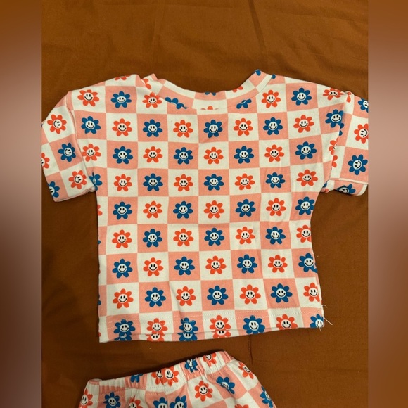 Little One Shop Floral Red and Blue shorts set for kids - Picture 7 of 11